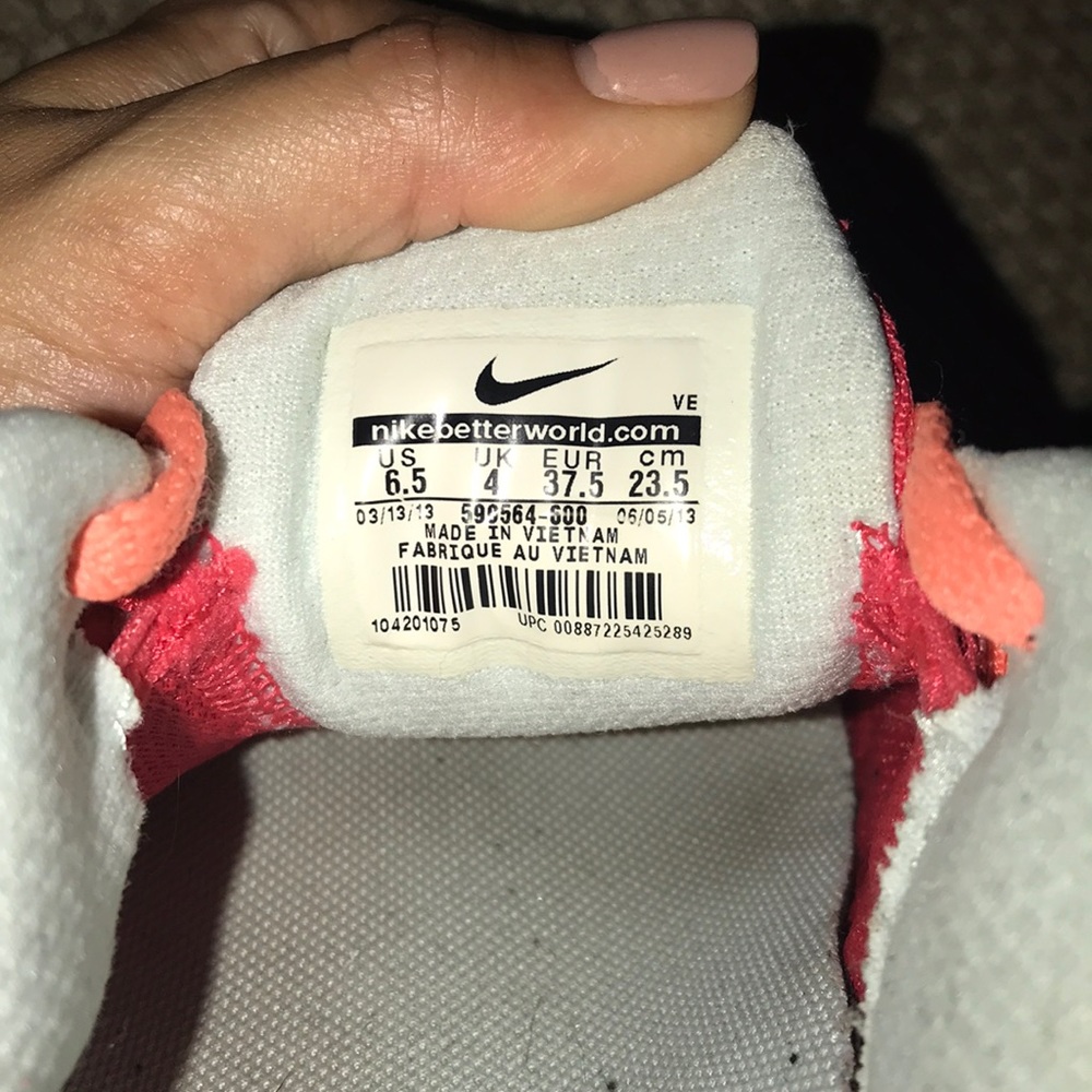 Nike sneakers - Picture 6 of 6